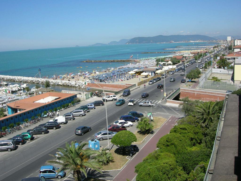 Comfort Beach House Marina di Massa Rom bilde