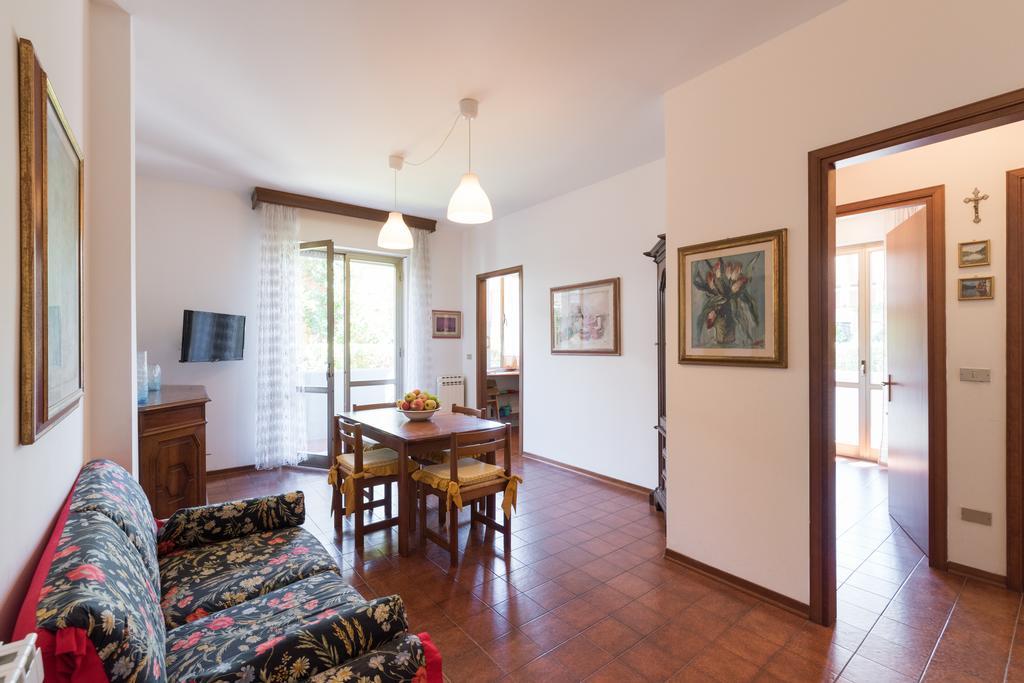 Comfort Beach House Marina di Massa Eksteriør bilde